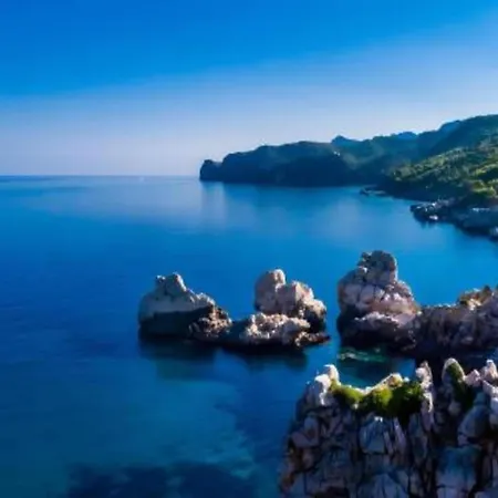 In Ibiza With Mountain Views & Pool 빌라
